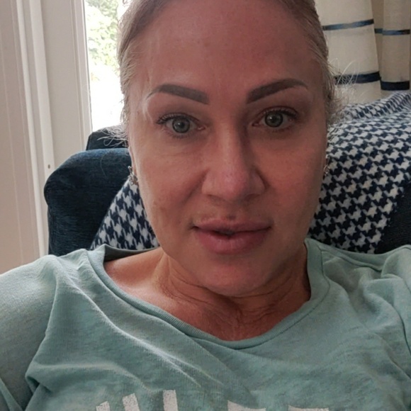 Meet your Posher, Myrna - Picture 1 of 1